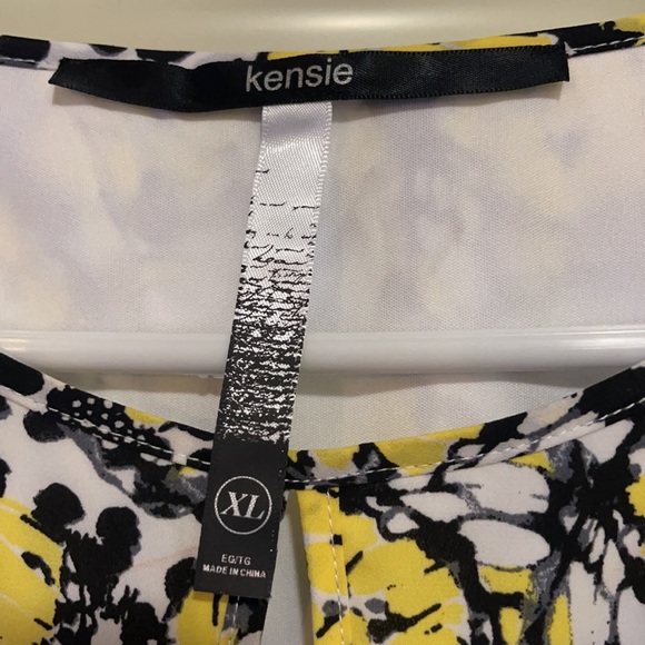 ☀️ Kensie Handkerchief Keyhole Floral Sundress - Picture 6 of 12